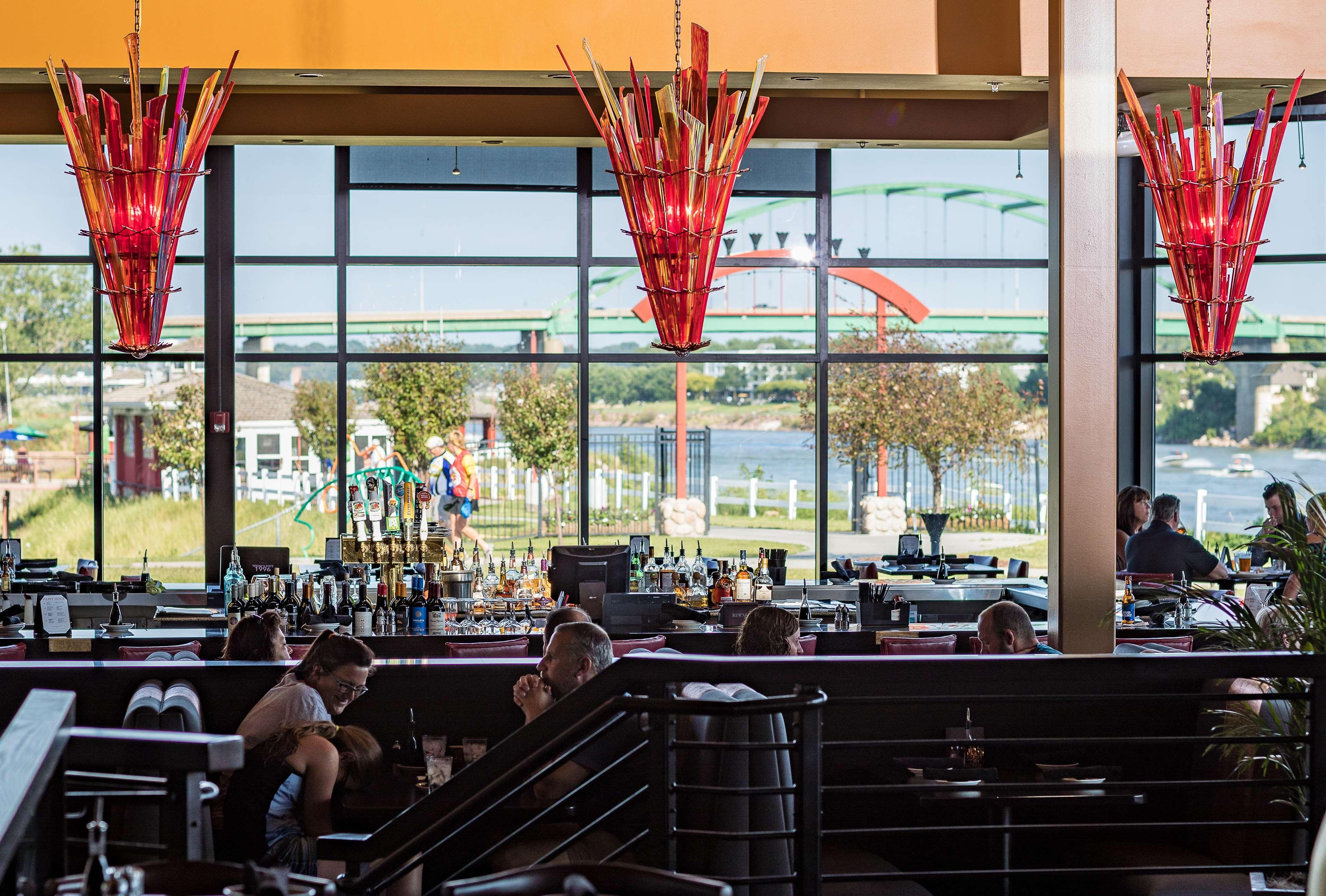 Hilton Garden Inn Sioux City Riverfront Exterior photo