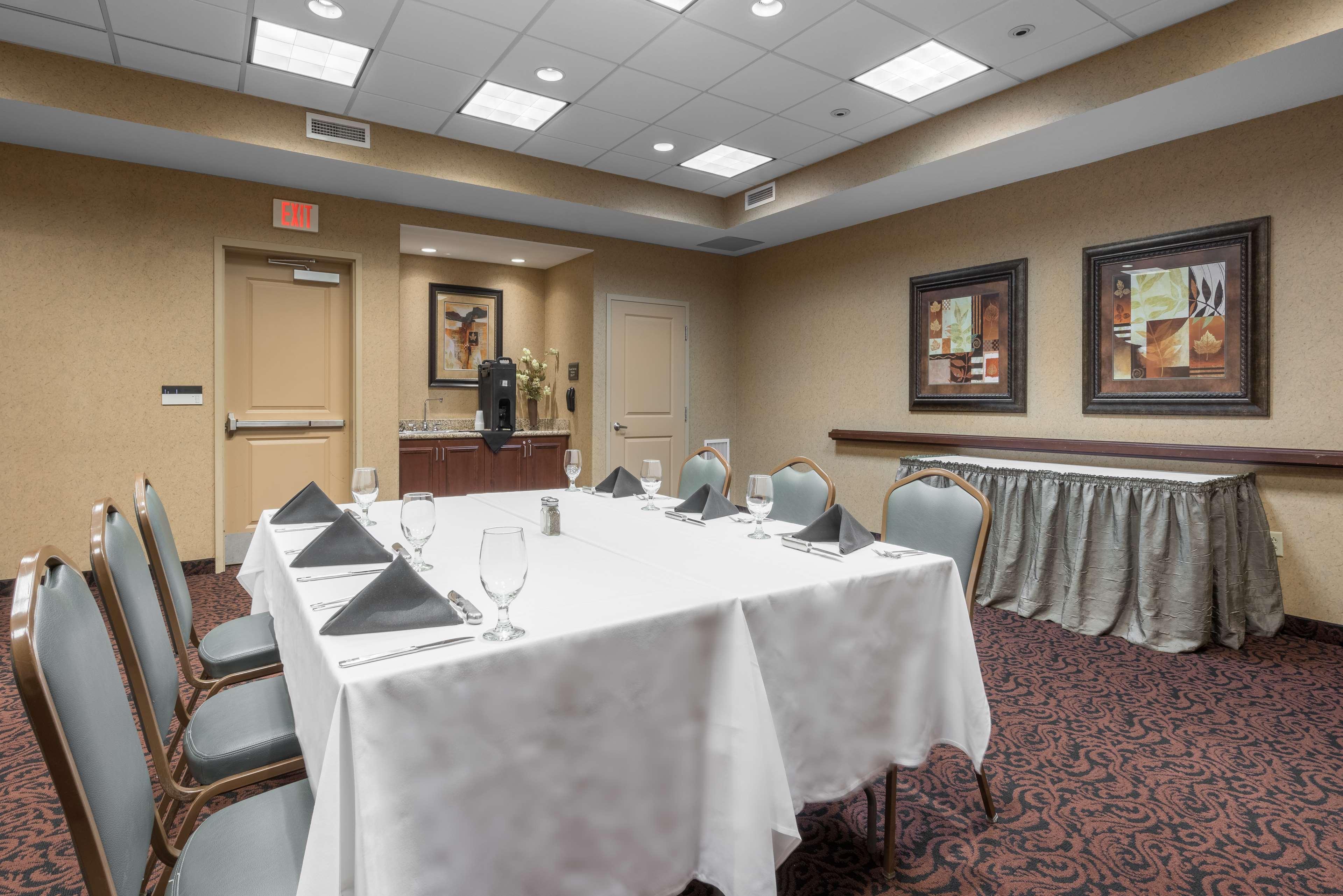 Hilton Garden Inn Sioux City Riverfront Exterior photo
